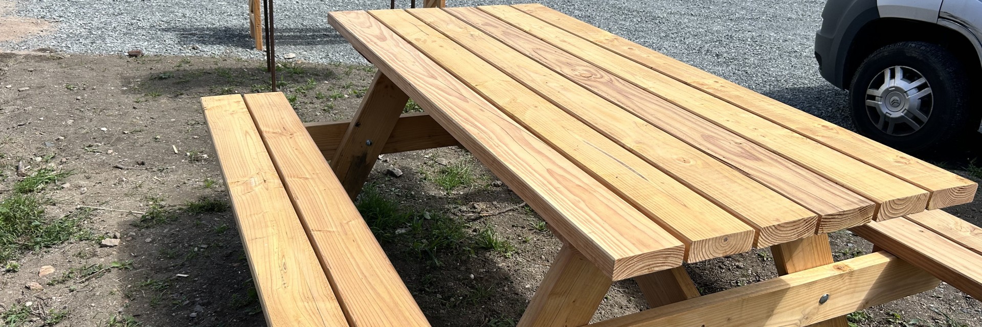 Bannière de la page Mobilier rural en bois du Morvan de l'EBE du Pays Luzycois