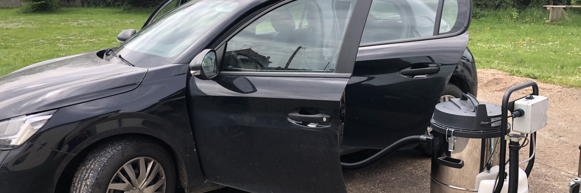 Bannière de la page Luzyclean Auto - Nettoyage automobile de l'EBE du Pays Luzycois