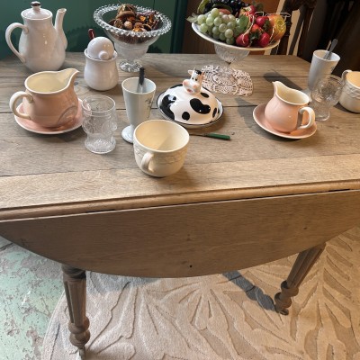 Image du produit Table ronde avec rallonges en bois aérogommée