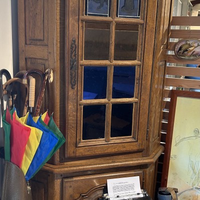 Image du produit Meuble d'angle en bois et vitré